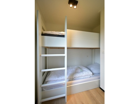 ferienhaus-kaufen-lakeside-resort-brielle-zwartewaal-schlafzimmer-2-etagenbett-2026