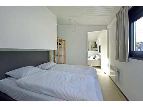 kaufen-meadow-brielle-schlafzimmer-eltern-interieur-recreatieadviseurs-vakantiehuistekoop-nl.jpg