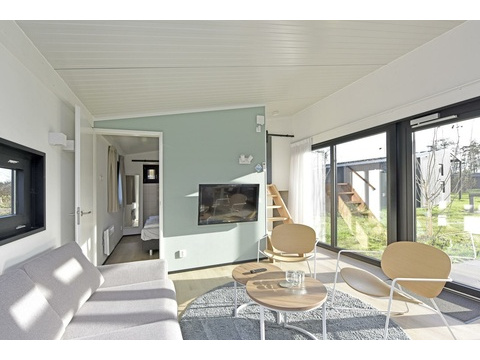 kaufen-meadow-brielle-wohnzimmer-interieur-hell-recreatieadviseurs-vakantiehuistekoop-nl.jpg