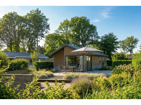 Freistehendes Ferienhaus zu verkaufen in Biddinghuizen (EuroParcs Zuiderzee) – am Wasser auf...