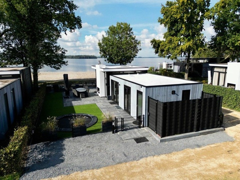 Einfamilienhaus kaufen in Hulshorst, 240 m² Grundstück, 2 m² Wohnfläche, 3 Zimmer