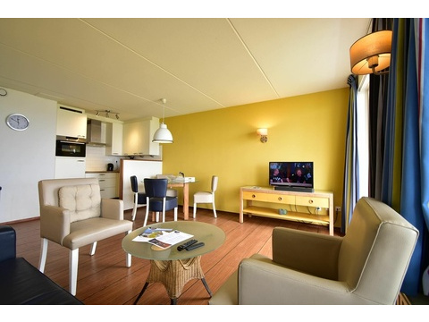 kopen-appartement-brouwershaven-waterzicht-rust-recreatieadviseurs-vakantiehuistekoop-nl.jpg11