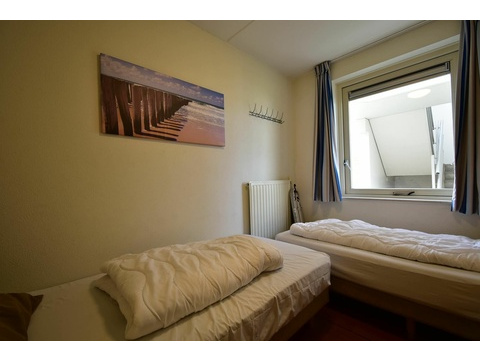kopen-appartement-brouwershaven-waterzicht-rust-recreatieadviseurs-vakantiehuistekoop-nl.jpg06