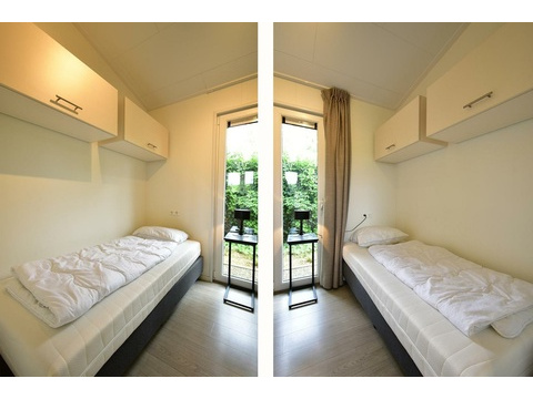 kopen-vrijstaande-vakantiewoning-lith-tweede-slaapkamer-tweeluik-recreatieadviseurs...