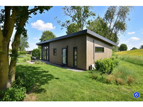 kopen-vrijstaande-vakantiewoning-lith-achterzijde-groenstrook-recreatieadviseurs-vakantiehuistekoop...