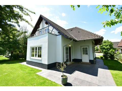 Einfamilienhaus kaufen in Ediger-Eller, mit Stellplatz, 388 m² Grundstück, 150 m² Wohnfläche, 6 Zimmer
