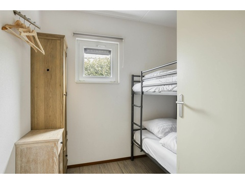 kaufen-freistehendes-ferienhaus-ouddorp-vakantiehuistekoop-nl.jpg010