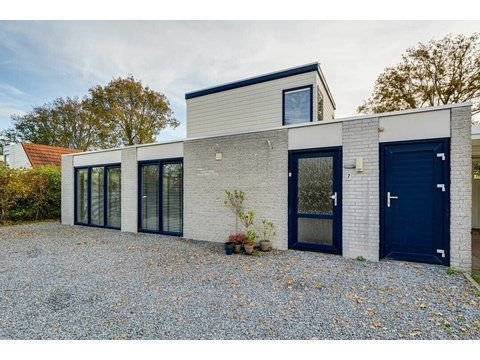 Einfamilienhaus kaufen in Ouddorp, 261 m² Grundstück, 98 m² Wohnfläche, 4 Zimmer