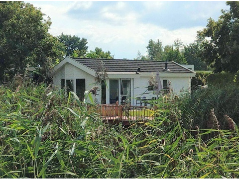 Einfamilienhaus kaufen in Biddinghuizen, 334 m² Grundstück, 44 m² Wohnfläche, 3 Zimmer