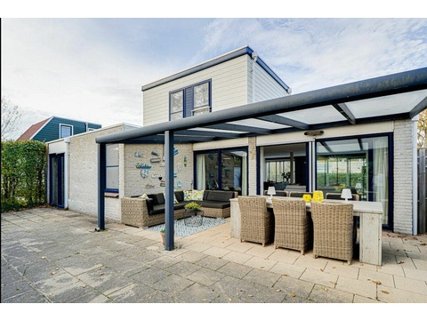 Einfamilienhaus kaufen in Ouddorp, 261 m² Grundstück, 98 m² Wohnfläche, 4 Zimmer
