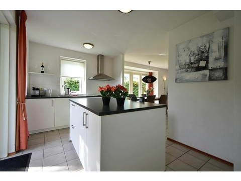 kaufen-freistehendes-ferienhaus-hellevoetsluis050