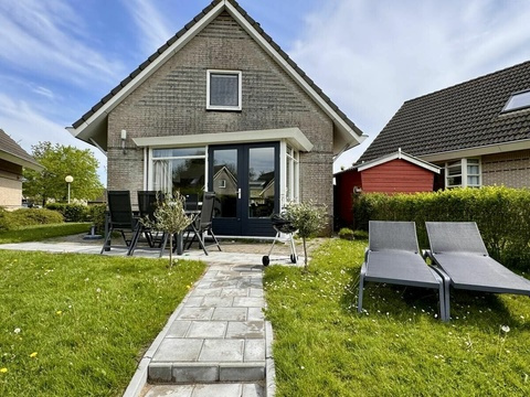 Einfamilienhaus kaufen in Medemblik, 275 m² Grundstück, 93 m² Wohnfläche, 4 Zimmer