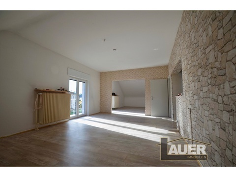 Etagenwohnung mieten in Wadgassen, 93 m² Wohnfläche, 4 Zimmer