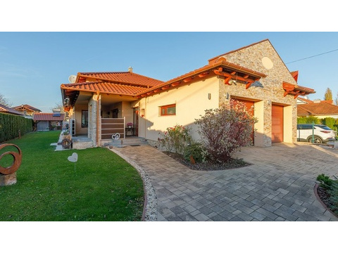 Einfamilienhaus kaufen in Alsópáhok, mit Garage, 934 m² Grundstück, 207 m² Wohnfläche
