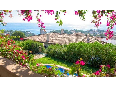 Villa kaufen in Portals Nous, 670 m² Grundstück, 270 m² Wohnfläche