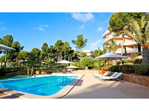 Etagenwohnung mieten in Calvià, 152 m² Wohnfläche