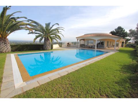 Villa kaufen in Carvoeiro, 1.630 m² Grundstück, 174 m² Wohnfläche, 7 Zimmer