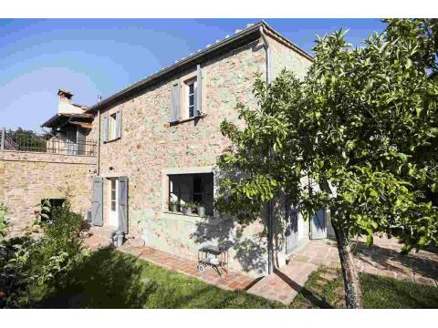 Villa kaufen in Campagnatico, 270 m² Wohnfläche