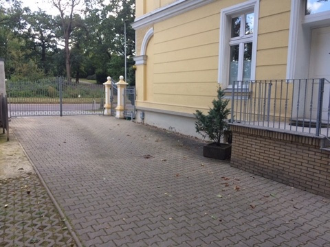 Ausfahrt ..
