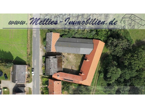 Landhaus kaufen in Bergen an der Dumme, 10.000 m² Grundstück, 243 m² Wohnfläche, 12 Zimmer