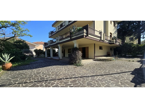 ingresso carraio