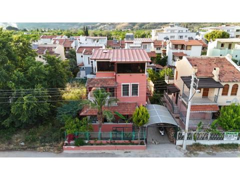 Einfamilienhaus kaufen in Gümüldür Atatürk, 250 m² Grundstück, 150 m² Wohnfläche, 5 Zimmer