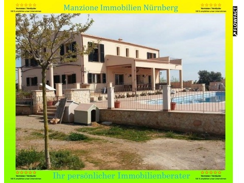 Einfamilienhaus kaufen in Porto Cristo, 20.000 m² Grundstück, 466 m² Wohnfläche, 10 Zimmer