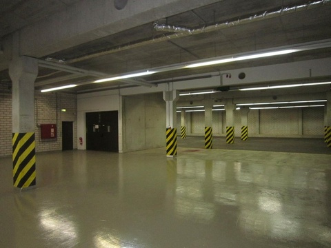 Lagerhalle im UG