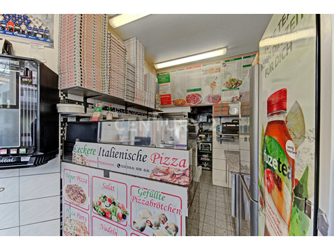 Pizzeria
