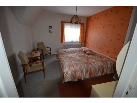 Schlafzimmer DG