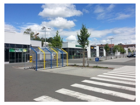 Einkaufszentrum mieten, pachten in Homburg, 200 m² Verkaufsfläche