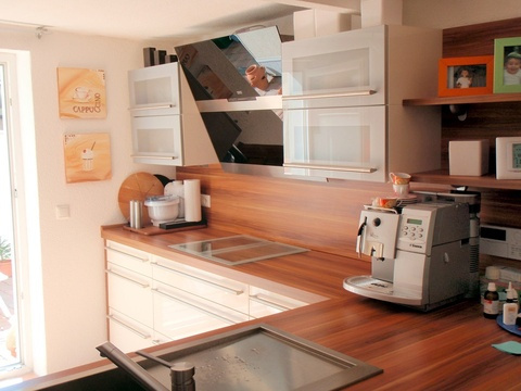 hochwertige moderne EBK!