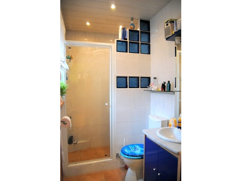 gemütliches TGL-Badezimmer