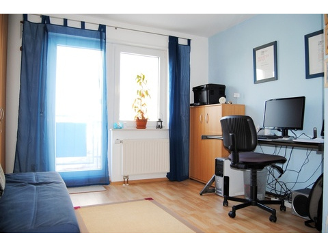 Arbeitszimmer mit Balkon