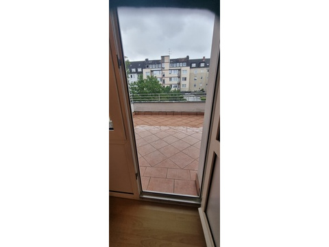 Etagenwohnung mieten in Düsseldorf, 85 m² Wohnfläche, 3 Zimmer