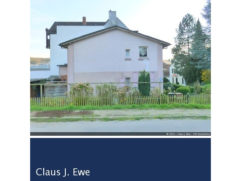 Doppelhaushälfte kaufen in Essen, 400 m² Grundstück, 90 m² Wohnfläche, 5 Zimmer