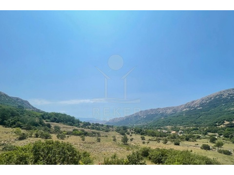 Wohngrundstück kaufen in Draga Bašćanska, 690 m² Grundstück