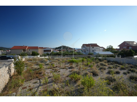 Wohngrundstück kaufen in Vodice, 400 m² Grundstück