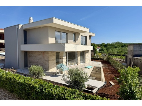Villa kaufen in Malinska, 544 m² Grundstück, 177 m² Wohnfläche, 5 Zimmer