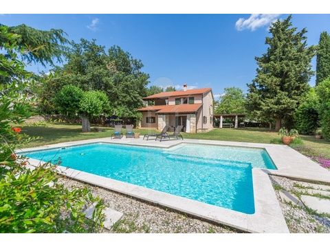 Villa kaufen in Poreč, mit Stellplatz, 1.430 m² Grundstück, 170 m² Wohnfläche, 4 Zimmer