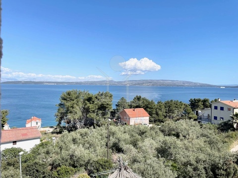 Maisonette- Wohnung kaufen in Gespanschaft Split-Dalmatien, mit Stellplatz, 90 m² Wohnfläche, 4 Zimmer