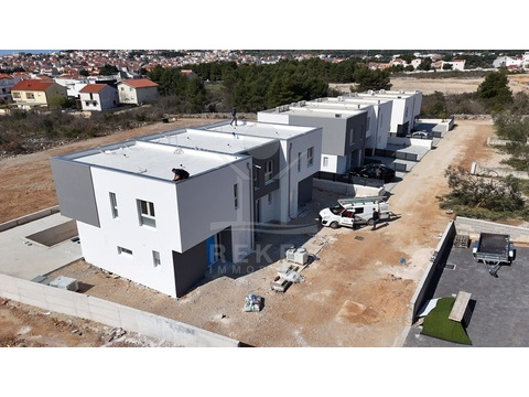 Reihenhaus kaufen in Vodice, 109,66 m² Wohnfläche, 4 Zimmer