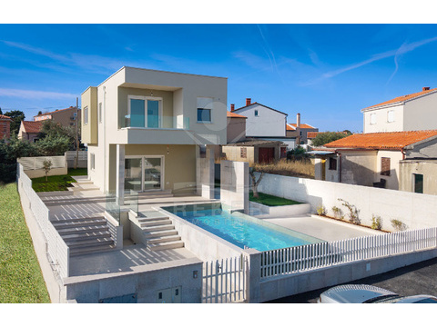 Villa kaufen in Ližnjan, mit Stellplatz, 467 m² Grundstück, 140 m² Wohnfläche, 3 Zimmer