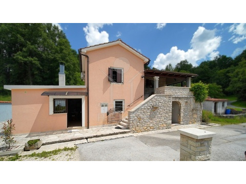 Haus kaufen in Gračišće, mit Stellplatz, 555 m² Grundstück, 124,24 m² Wohnfläche, 5 Zimmer