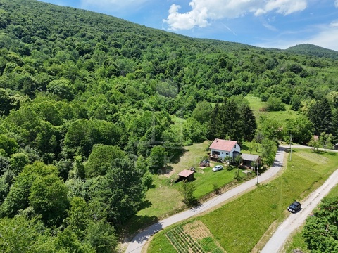 Einfamilienhaus kaufen in Plitvica Selo, mit Stellplatz, 464 m² Grundstück, 142 m² Wohnfläche, 2 Zimmer