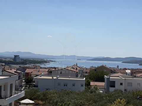 Etagenwohnung kaufen in Vodice, mit Stellplatz, 87,17 m² Wohnfläche, 4 Zimmer