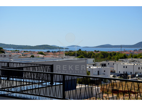 Maisonette- Wohnung kaufen in Vodice, mit Stellplatz, 110 m² Wohnfläche, 3 Zimmer