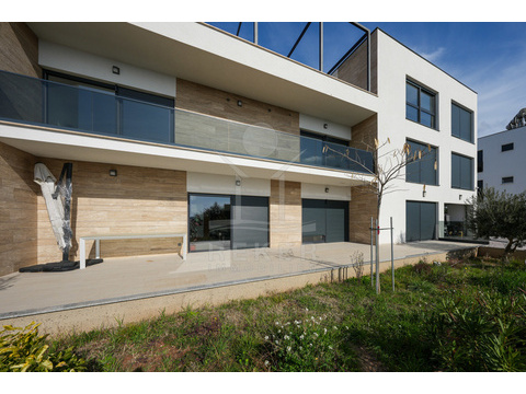 Villa kaufen in Primošten, mit Garage, mit Stellplatz, 639 m² Grundstück, 328 m² Wohnfläche, 6 Zimmer
