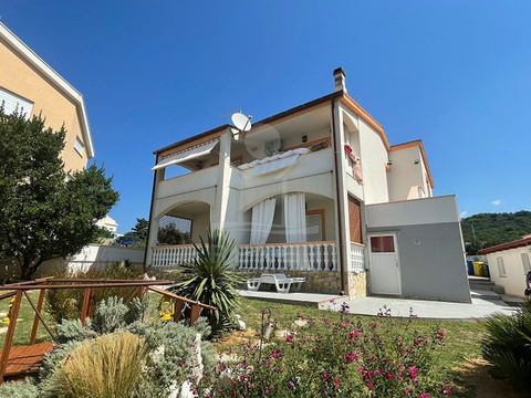 Mehrfamilienhaus kaufen in Stara Novalja, 650 m² Grundstück, 267 m² Wohnfläche