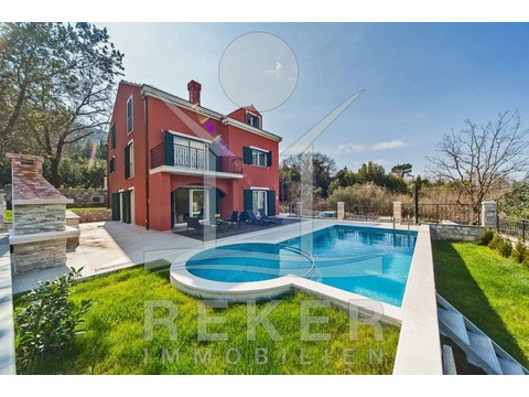Villa kaufen in Gruda, 806 m² Grundstück, 310 m² Wohnfläche, 10 Zimmer